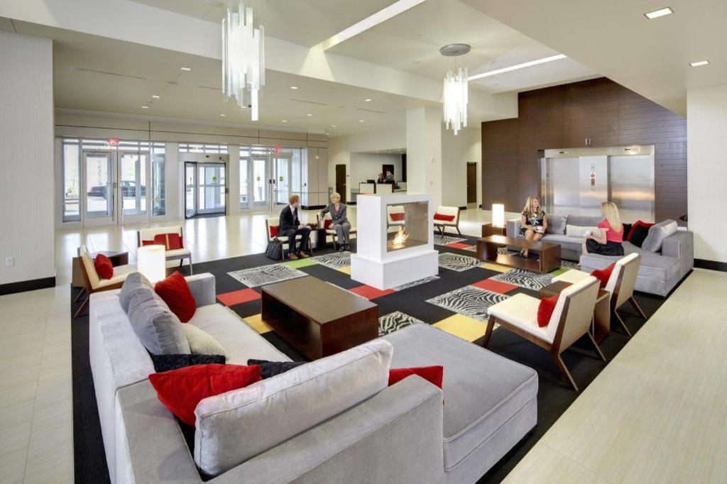 The Hotel At Kirkwood Center Cedar Rapids Eksteriør bilde