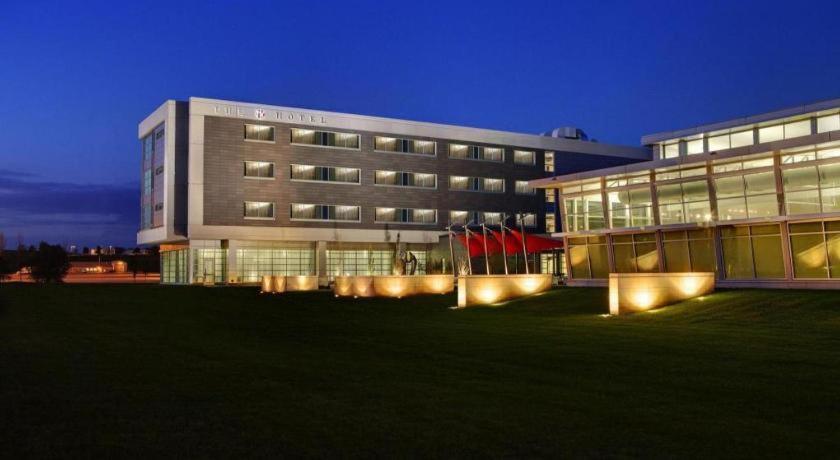 The Hotel At Kirkwood Center Cedar Rapids Eksteriør bilde